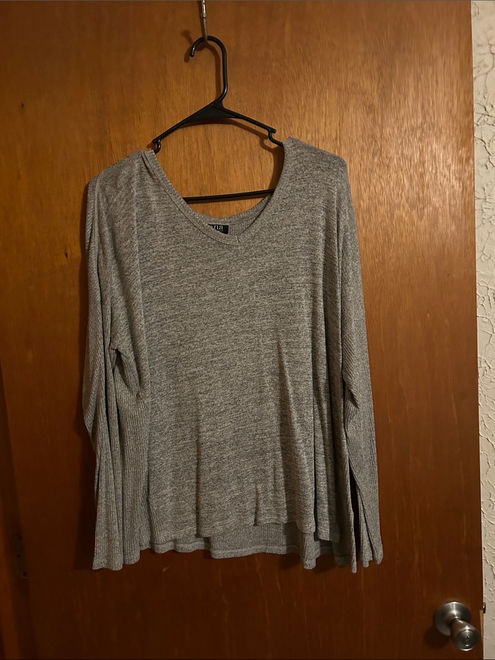 a.n.a Heather Gray V-Neck Long Sleeve Top